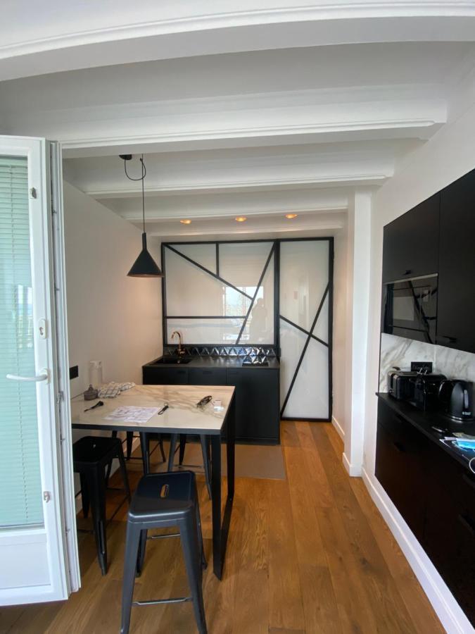 Appartement Face Mer Avec Terrasse Et Parking Trouville-sur-Mer Eksteriør bilde